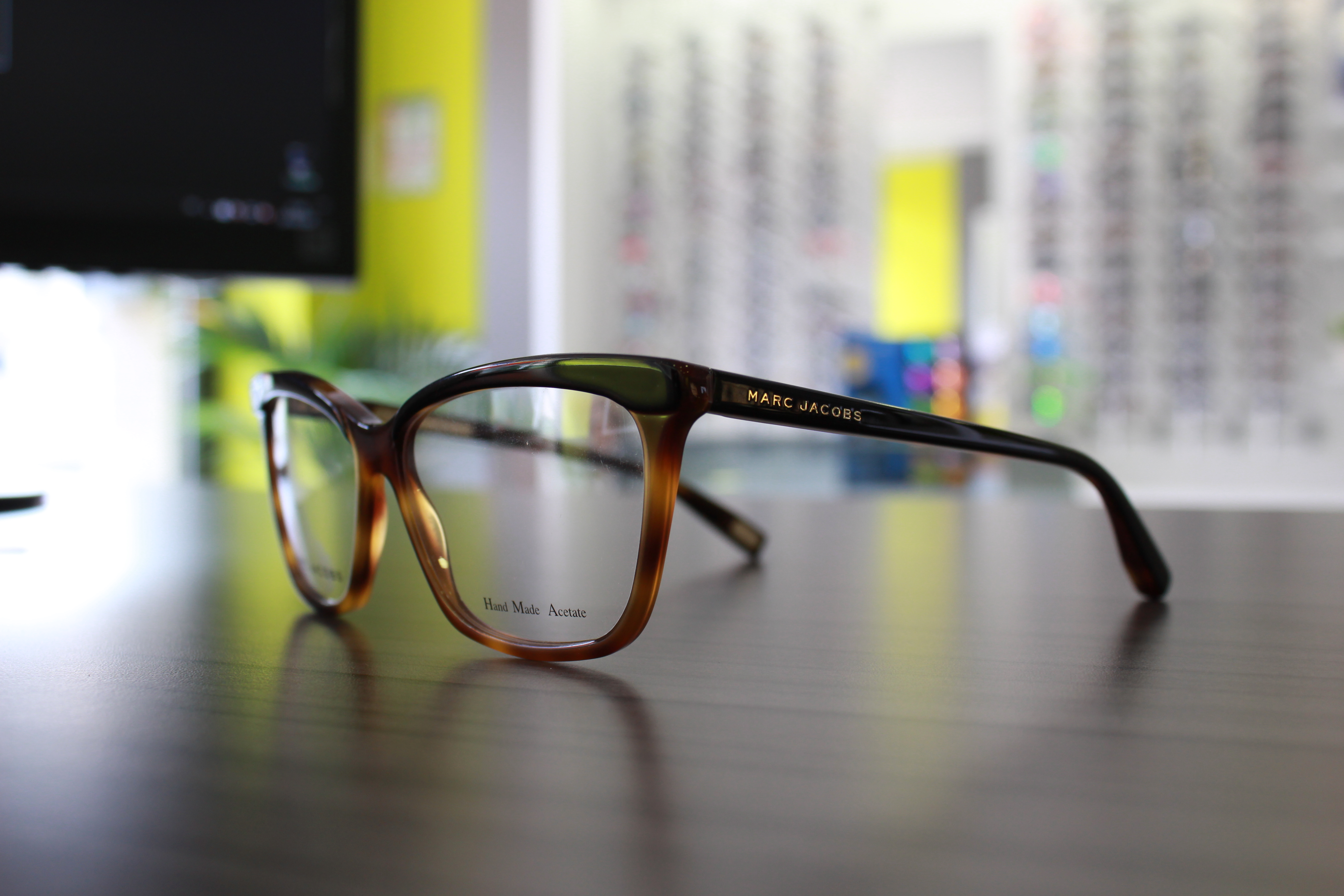 paire de lunettes marc jacobs lys vision opticien