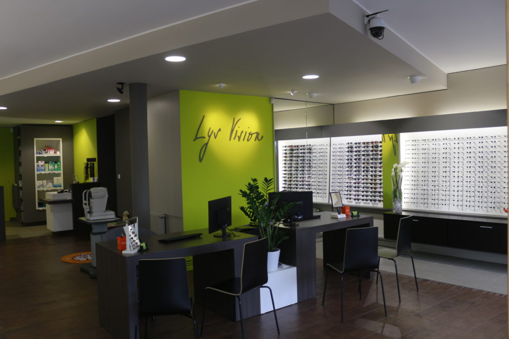 intérieur boutique lys vision bousbecque opticien